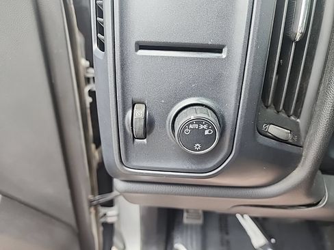 Used 2015 GMC Sierra 1500 2WD Double Cab image 16