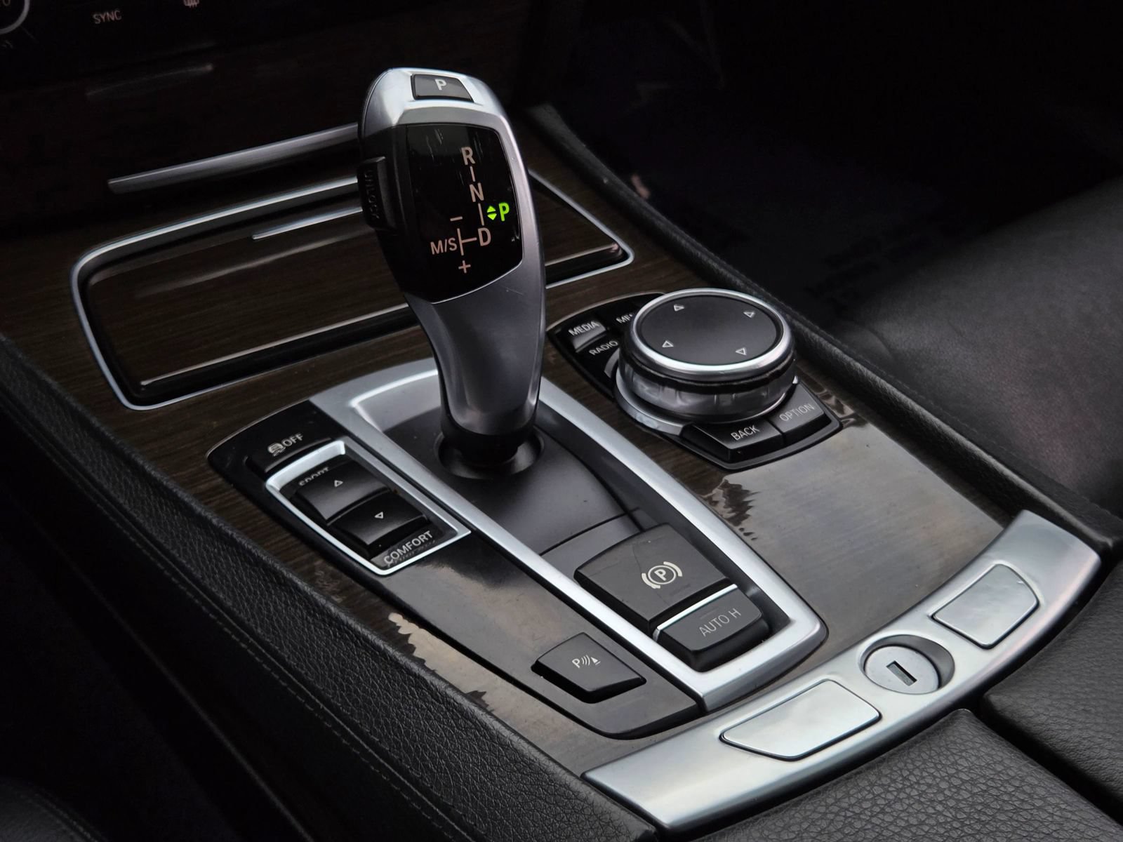 Used 2015 BMW 740Li RWD image 32