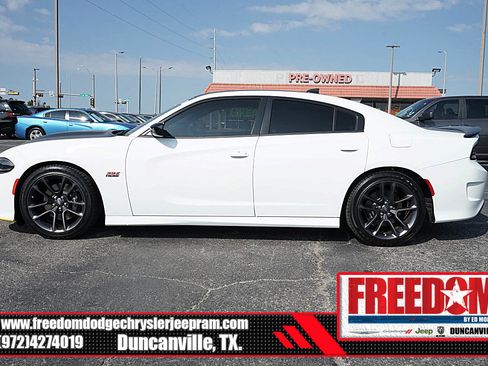 New 2023 Dodge Charger Scat Pack w/ Harman/Kardon Audio Group image 2