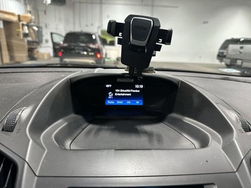 Used 2016 Ford Escape SE FWD image 16