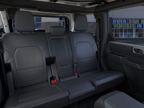 New 2025 Ford Bronco Badlands w/ Sasquatch Package image 11