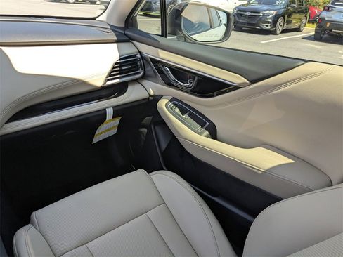 Used 2025 Subaru Legacy Limited w/ Popular Package #3 image 18