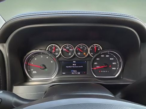 Used 2022 Chevrolet Silverado 2500 LTZ w/ LTZ Convenience Package image 15