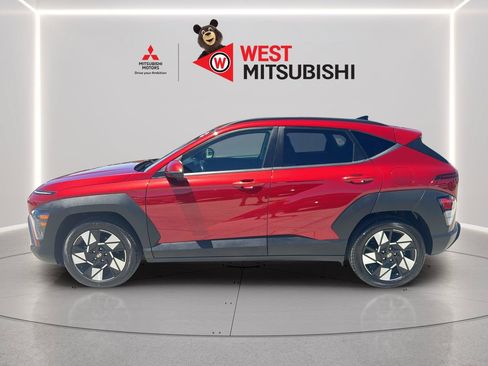 Used 2024 Hyundai Kona SEL FWD image 3