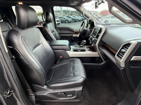 Used 2017 Ford F150 Lariat w/ Equipment Group 501A Mid AWD/4WD image 18