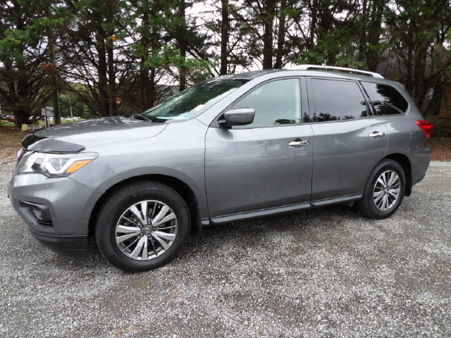 Used 2019 Nissan Pathfinder S AWD/4WD image 1