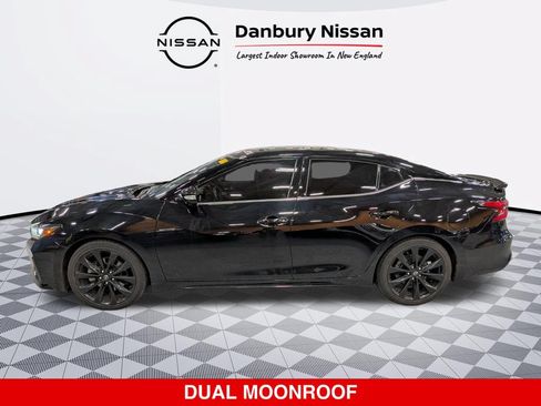 Certified 2023 Nissan Maxima SR w/ Sport Mat Group FWD image 7