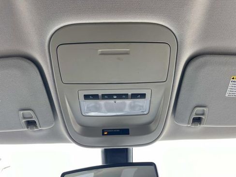 Used 2016 Chevrolet Colorado LT w/ LT Convenience Package RWD image 36