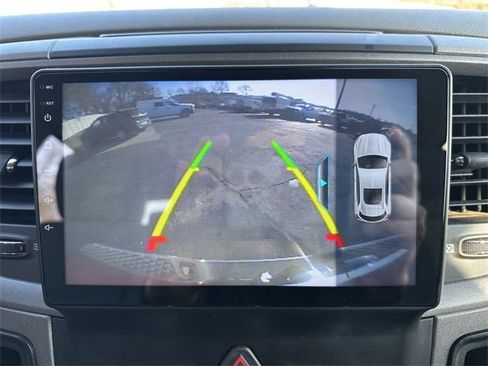 Used 2013 RAM 2500 Tradesman w/ Chrome Appearance Group image 22