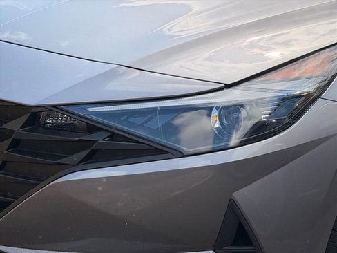 Used 2023 Hyundai Elantra SEL FWD image 26