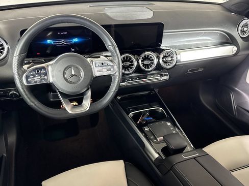 Certified 2023 Mercedes-Benz GLB 250 w/ AMG Line image 24