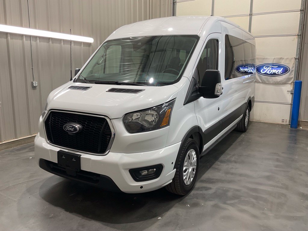 Used 2025 Ford Transit 350 XLT RWD image 3