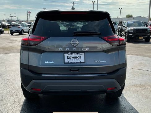 Used 2023 Nissan Rogue SV AWD/4WD image 7