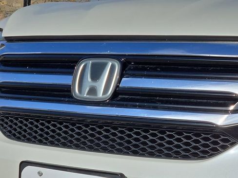 Used 2016 Honda Pilot Touring image 26