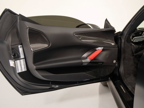 Certified 2024 Ferrari SF90 Spider AWD/4WD image 18