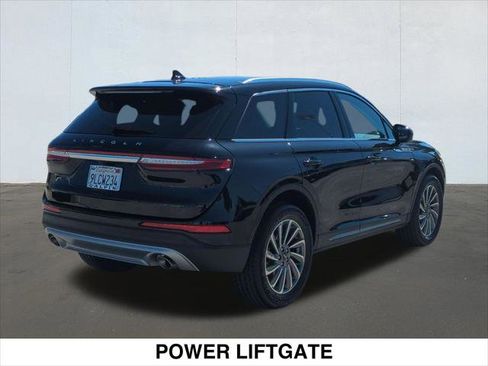 Certified 2023 Lincoln Corsair Reserve image 5