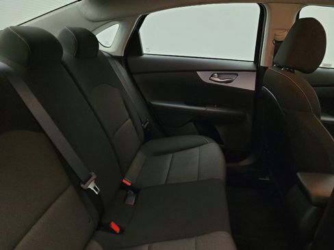 Used 2022 Kia Forte LXS w/ LXS Technology Package image 19