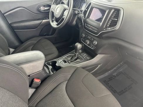 Used 2020 Jeep Cherokee Latitude AWD/4WD image 21