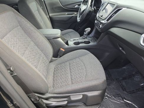 Used 2022 Chevrolet Equinox LT w/ Driver Convenience Package AWD/4WD image 25