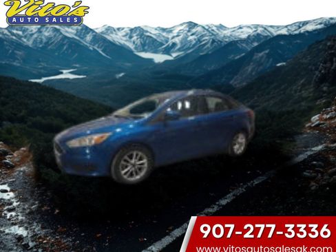 Used 2018 Ford Focus SE FWD image 1