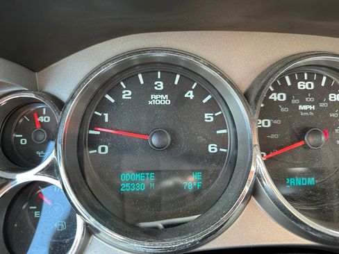 Used 2010 Chevrolet Silverado 1500 LT w/ Power Pack Plus AWD/4WD image 11