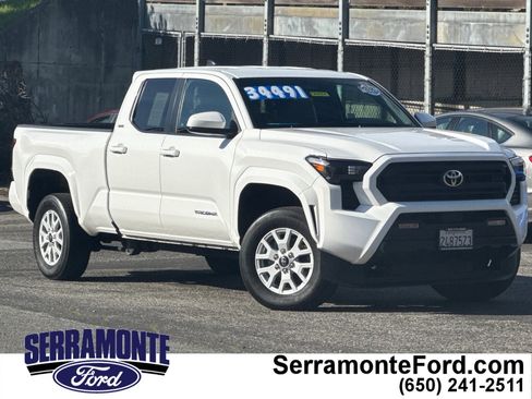 Used 2024 Toyota Tacoma SR5 image 1