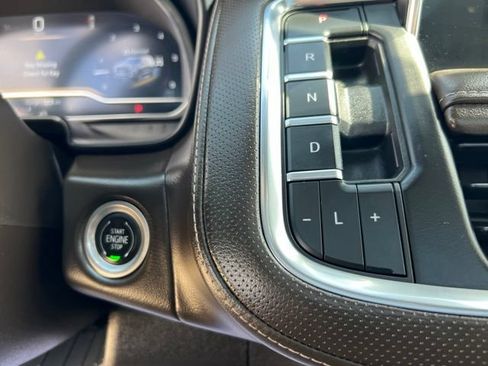 Used 2022 GMC Yukon XL SLT w/ SLT Premium Package AWD/4WD image 29