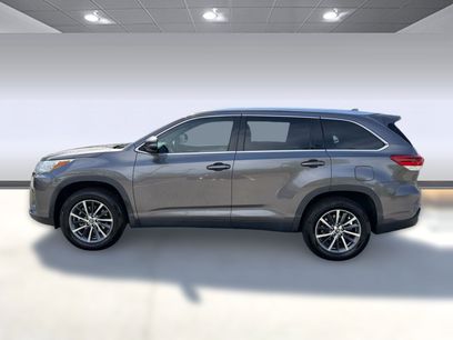 Used 2019 Toyota Highlander XLE
