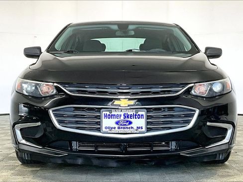 Used 2017 Chevrolet Malibu LS image 3