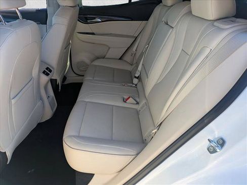 Used 2023 Buick Envision Essence AWD/4WD image 17
