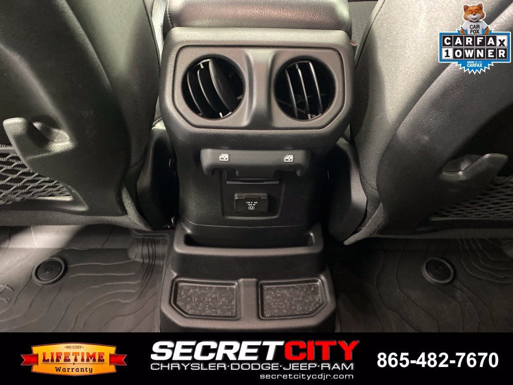 Used 2024 Jeep Wrangler Unlimited Rubicon 4xe w/ Technology Group AWD/4WD image 27