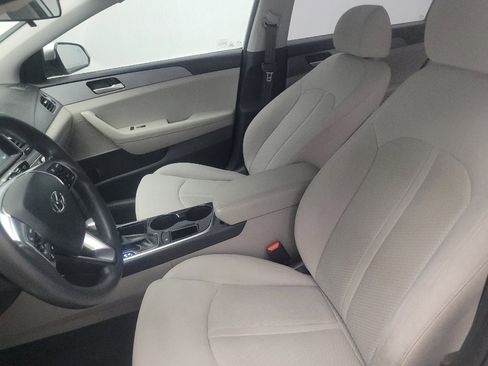 Used 2018 Hyundai Sonata SE FWD image 17