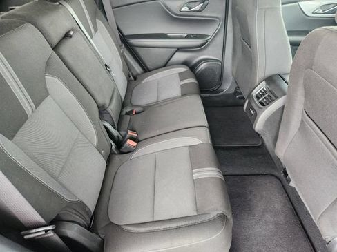 Used 2025 Chevrolet Blazer LT FWD image 31