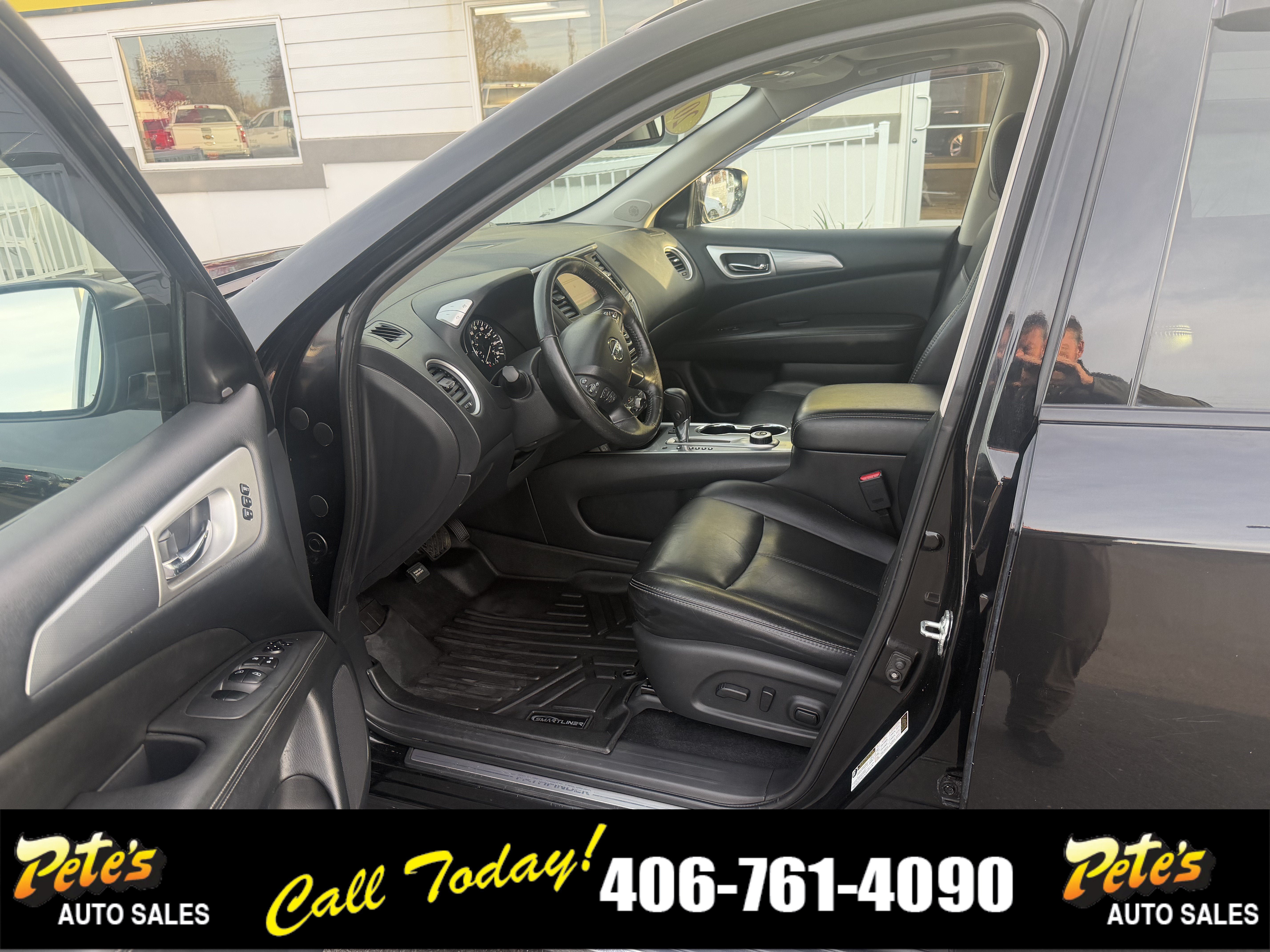 Used 2019 Nissan Pathfinder SL w/ SL Premium Package AWD/4WD image 22