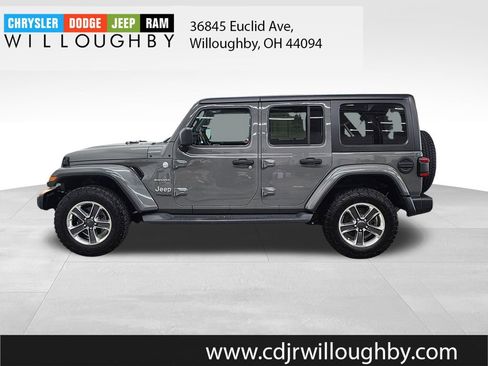 Used 2020 Jeep Wrangler Unlimited Sahara w/ Uconnect 4C Nav & Sound Group AWD/4WD image 5