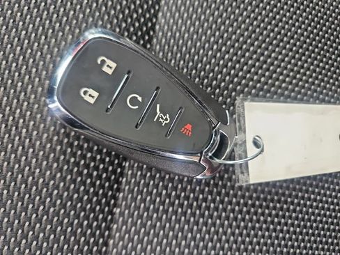 Used 2023 Chevrolet Traverse LT FWD image 29
