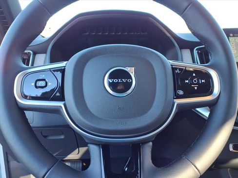 New 2026 Volvo XC90 B6 Plus w/ Protection Package Premier AWD/4WD image 22