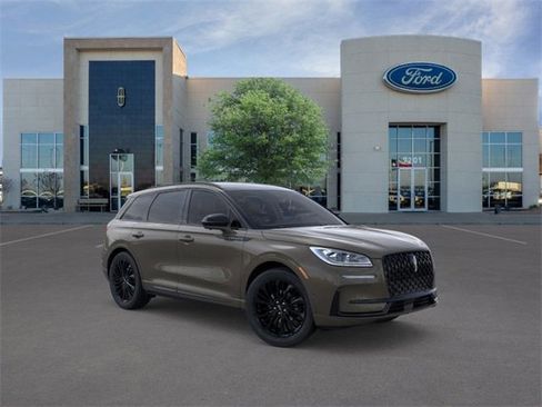 New 2025 Lincoln Corsair Reserve w/ Equipment Group 202A image 7