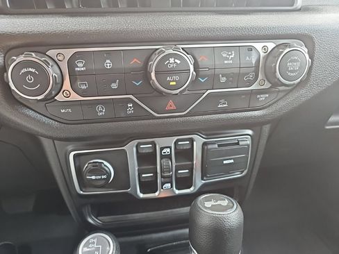 Used 2026 Jeep Wrangler Unlimited Sport AWD/4WD image 28