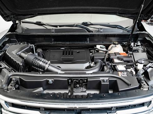 Used 2021 GMC Acadia SLT w/ Preferred Package image 46