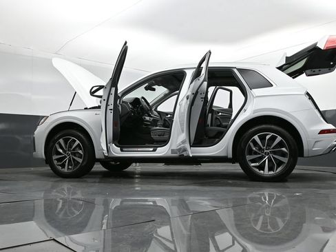 Used 2023 Audi Q5 2.0T Premium Plus AWD/4WD image 29
