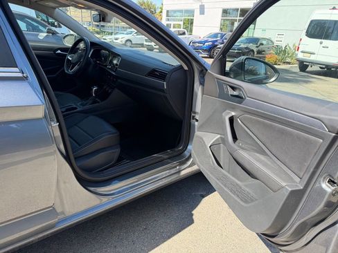 Used 2024 Volkswagen Jetta SE FWD image 14