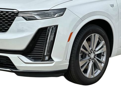Used 2023 Cadillac XT6 Premium Luxury AWD/4WD image 7