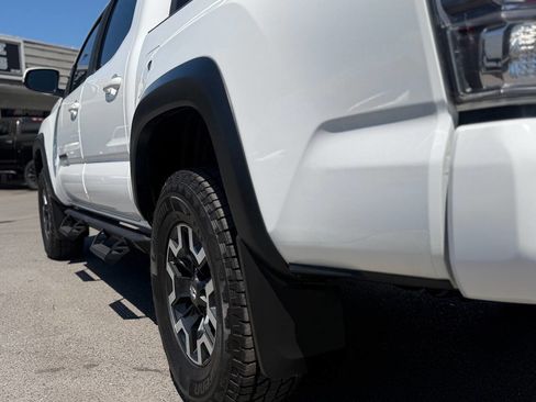 Used 2020 Toyota Tacoma TRD Off-Road w/ Technology Package AWD/4WD image 51