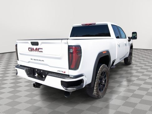 Used 2025 GMC Sierra 2500 AT4 AWD/4WD image 5