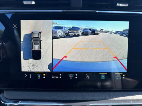 Used 2023 GMC Sierra 1500 AT4 image 20