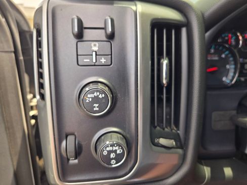 Used 2018 Chevrolet Silverado 1500 LT w/ All Star Edition AWD/4WD image 25