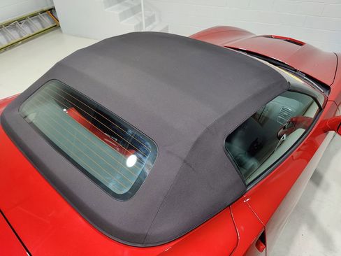 Used 2014 Chevrolet Corvette Stingray Convertible w/ 2LT Preferred Equipment Group RWD image 9