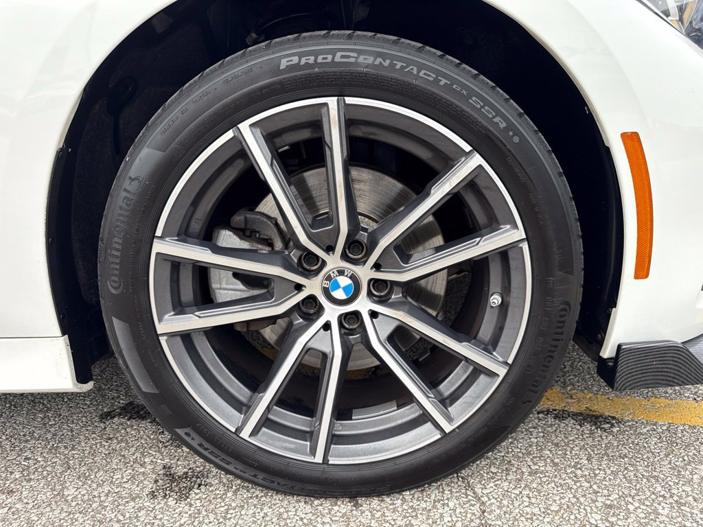 Used 2021 BMW 330i xDrive Sedan w/ Driving Assistance Package AWD/4WD image 12