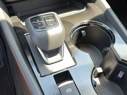 Certified 2023 Nissan Rogue SV AWD/4WD image 18